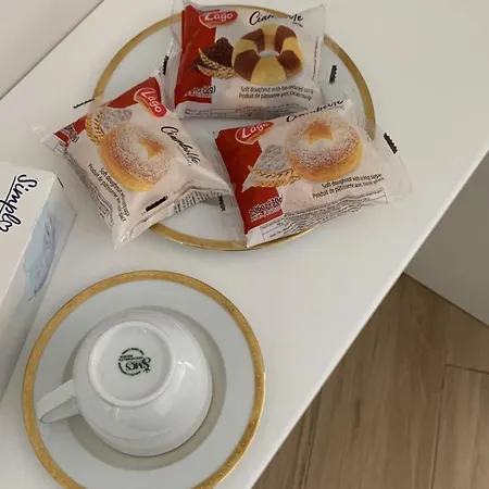 Crystal Πανσιόν