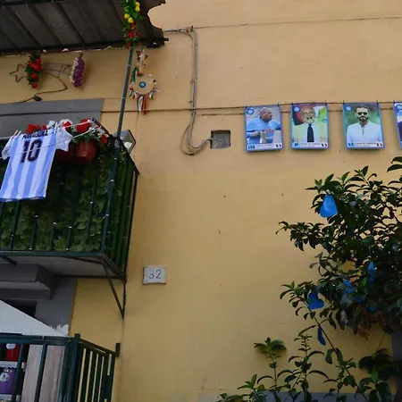 Crystal בית הארחה 4*