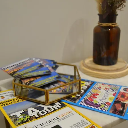 Crystal בית הארחה נאפולי