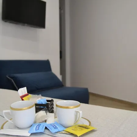 Crystal בית הארחה נאפולי